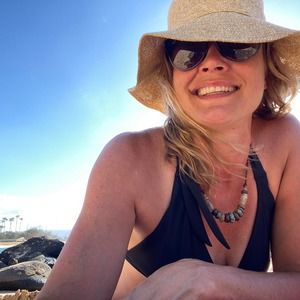 Meet your Posher, April